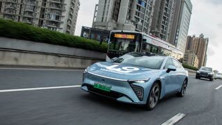 文遠(yuǎn)知行發(fā)布一段式端到端輔助駕駛解決方案，將在2025年內(nèi)量產(chǎn)上車(chē)